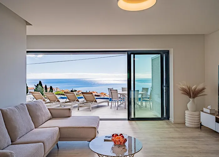 Villa Infinityviews Madeira Câmara de Lobos